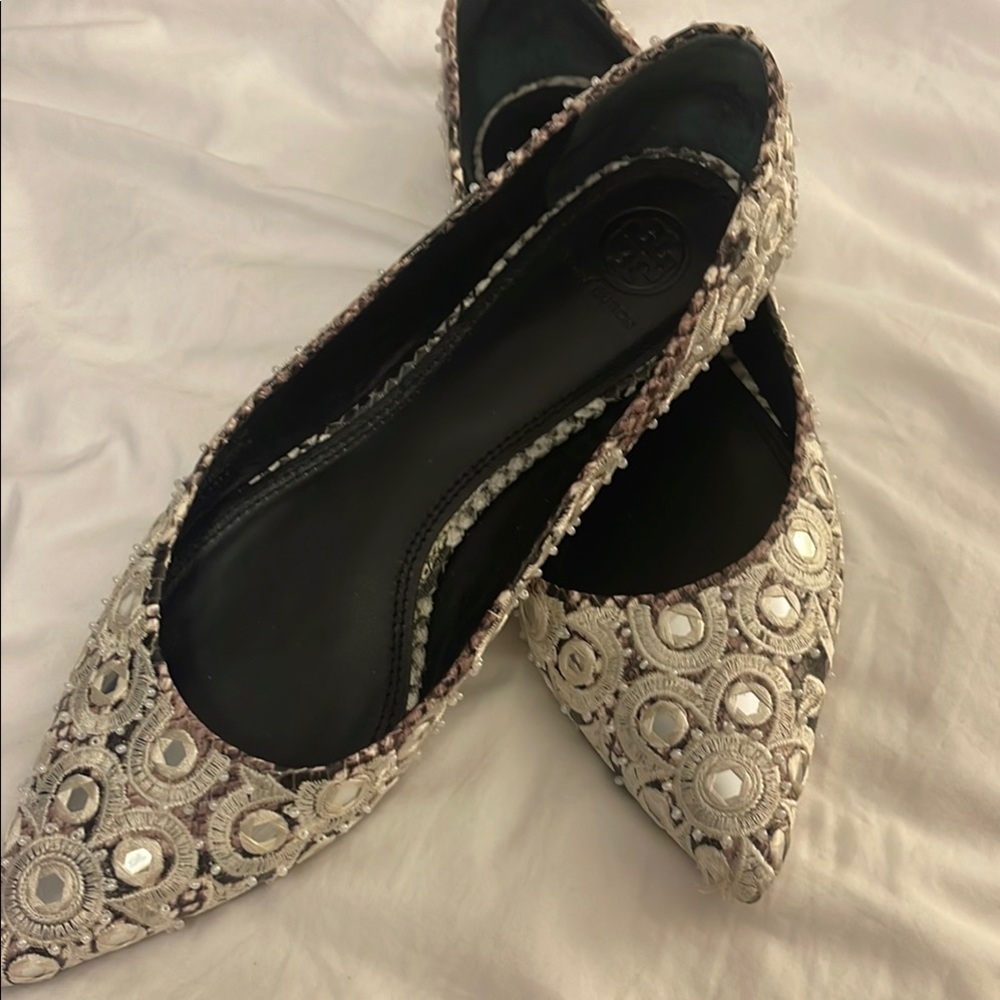 Elegant Embroidered Flats
